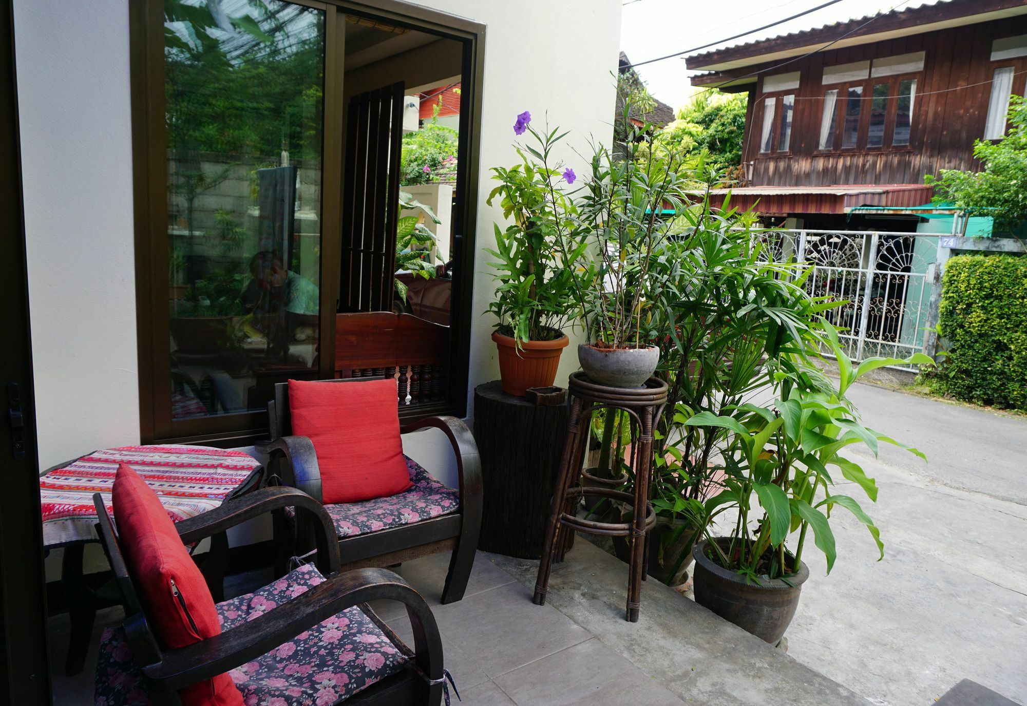 Sarabu Guest House Чиангмай Экстерьер фото