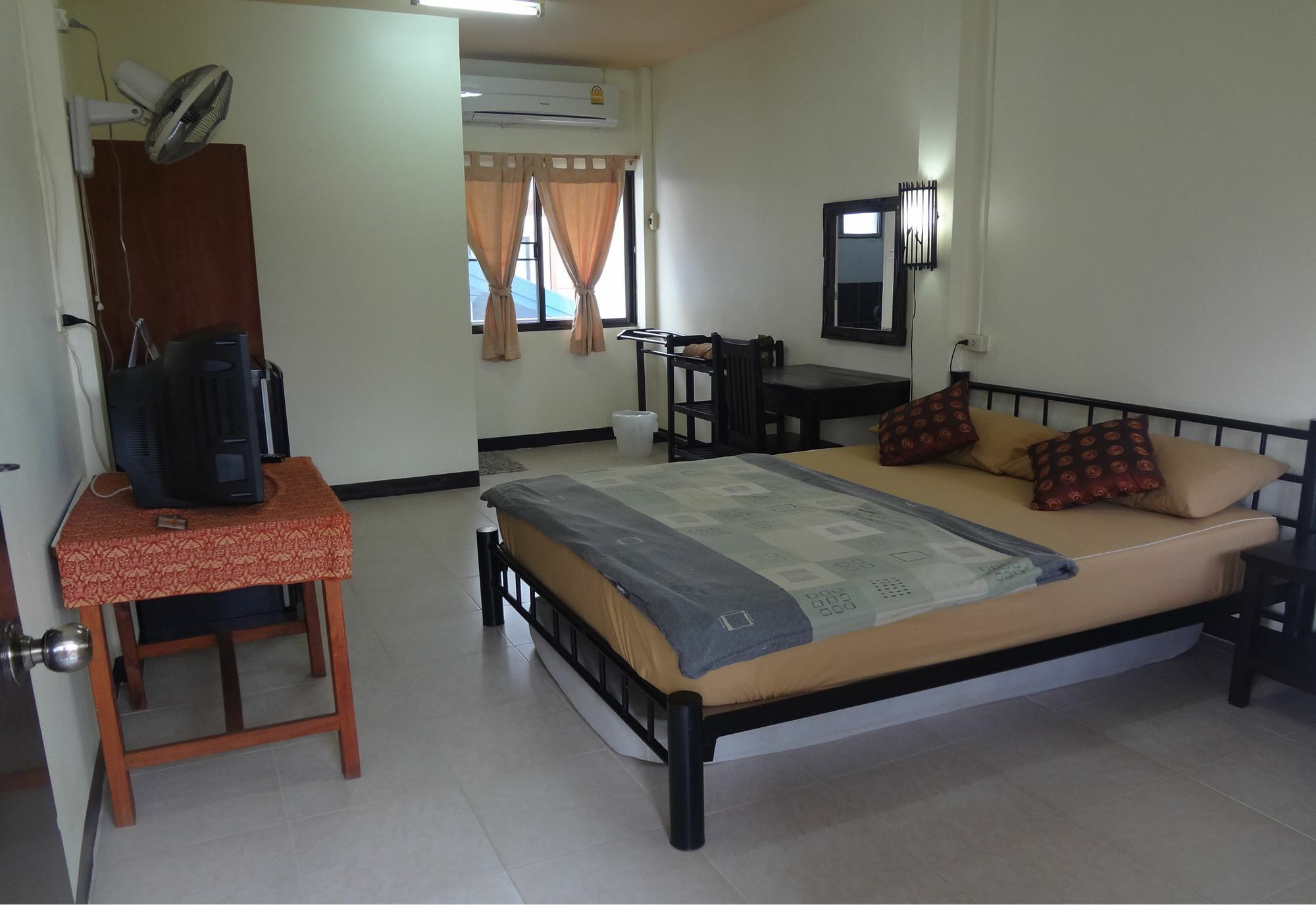 Sarabu Guest House Чиангмай Экстерьер фото