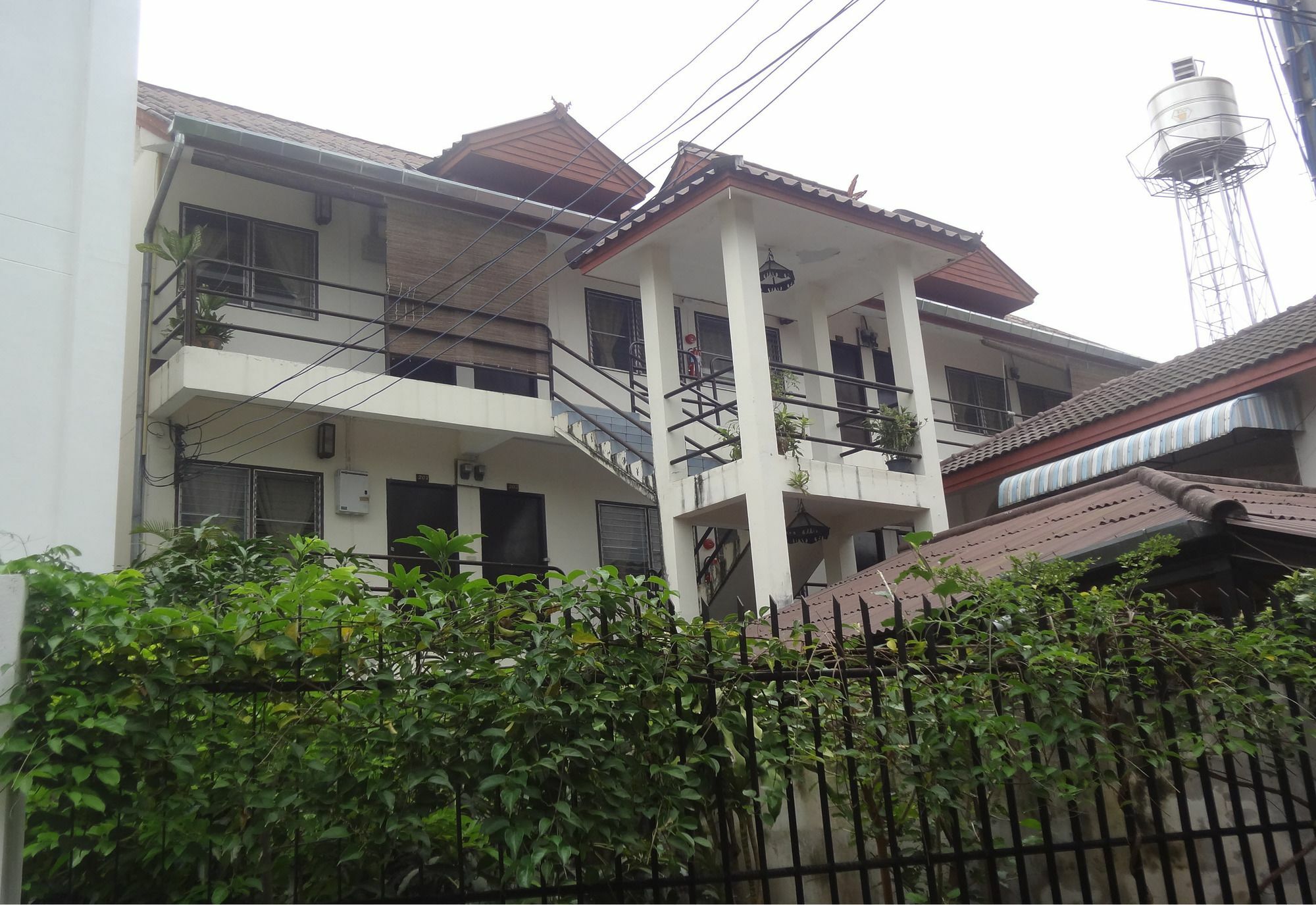 Sarabu Guest House Чиангмай Экстерьер фото